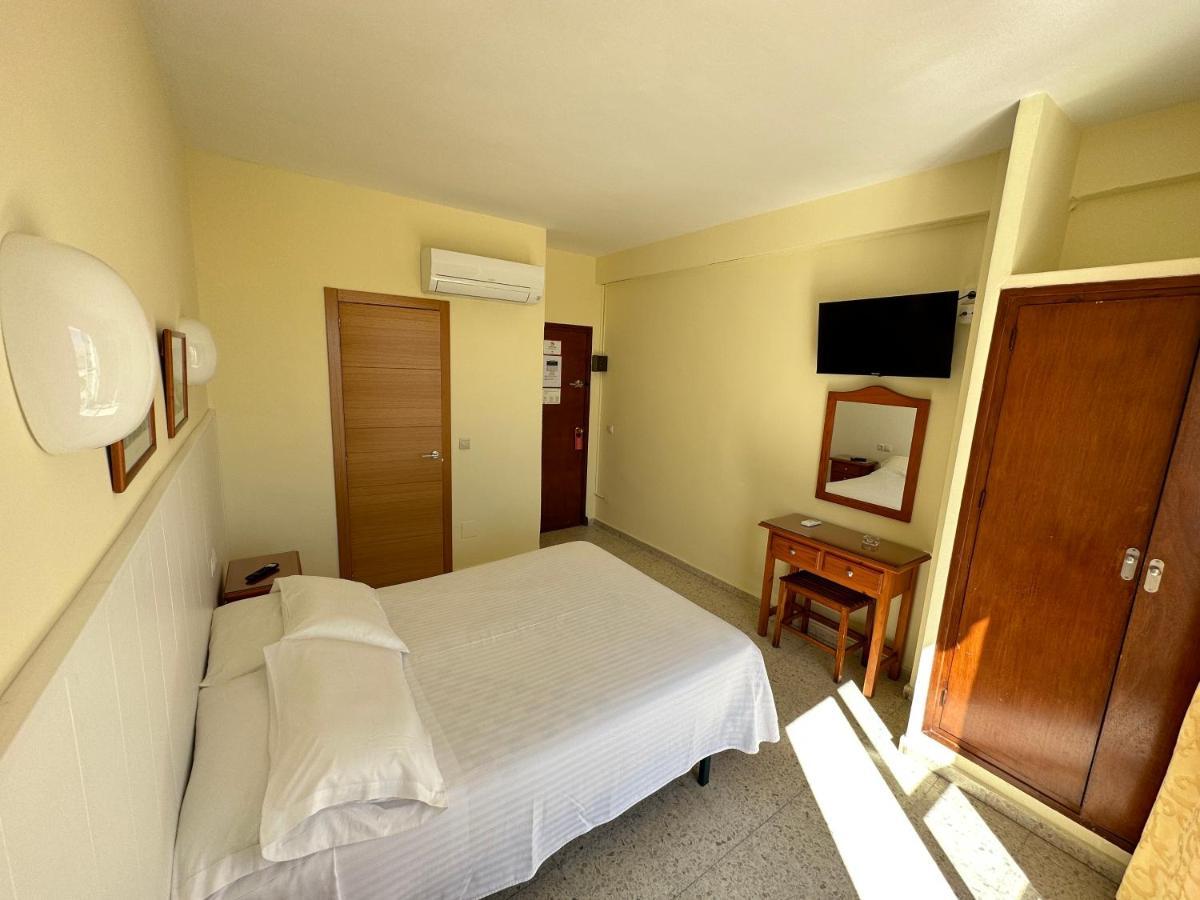 Hotel Cabello Torremolinos Exteriör bild