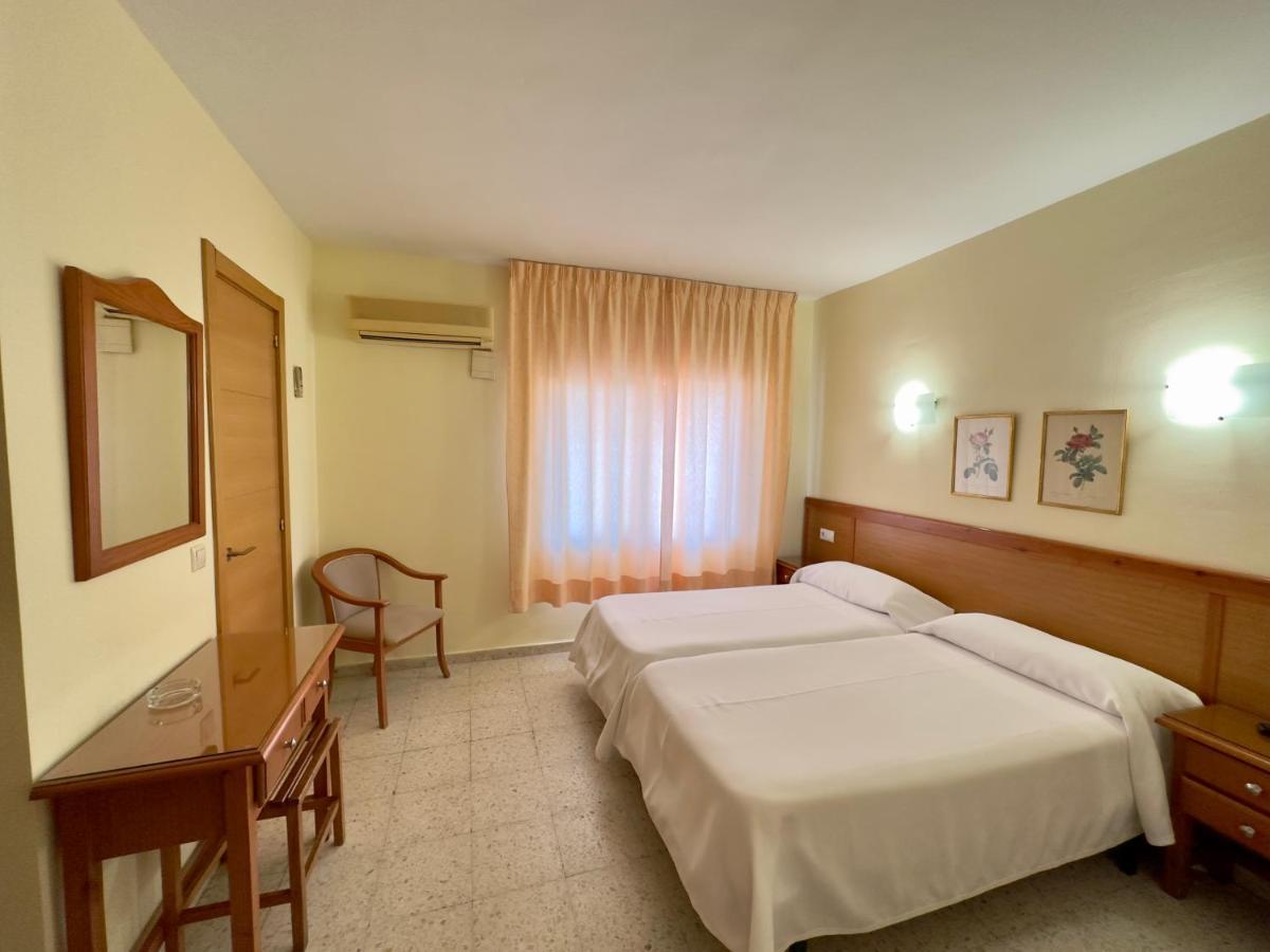 Hotel Cabello Torremolinos Exteriör bild